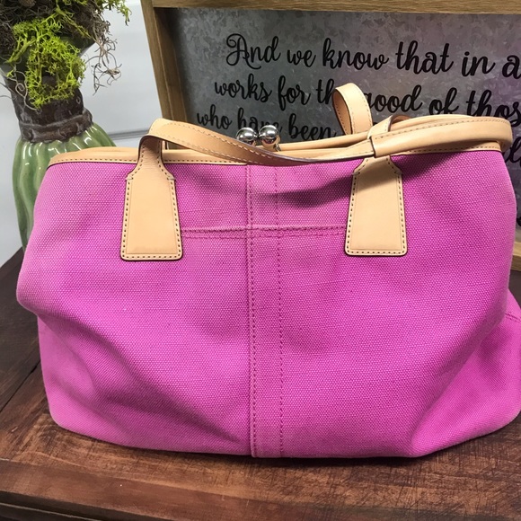 Authentic Coach Pink Hampton Archive 10th Edition - Picture 2 of 13